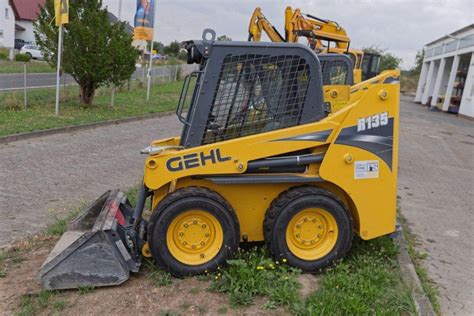 gehl skid steer sizes|gehl skid steer specifications.